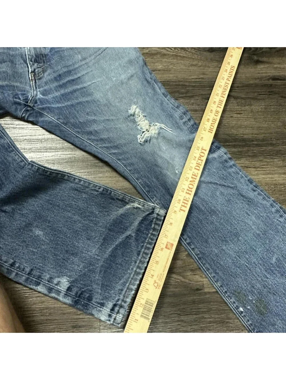 Vintage Levi’s distressed 517 bootcut denim jeans workwear 32x30
